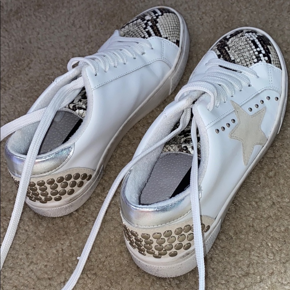 Steve Madden shoes women’s size 6 WORN ONCE!